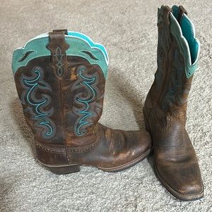 Justin blue and brown cowgirl boots
